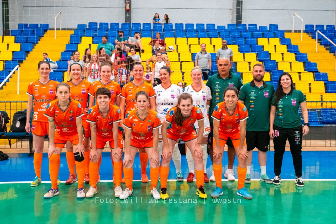 Equipe de Palotina foi campeã invicta da Copa Amop de Futsal Feminino Equipe de Palotina foi campeã invicta da Copa Amop de Futsal Feminino